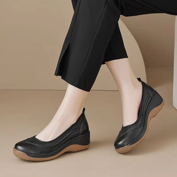 Women's Slip-On Wedge Flats - Minimalist Casual Shoes with Cushioned Sole & Stable Low-Heel Design for Everyday Comfort