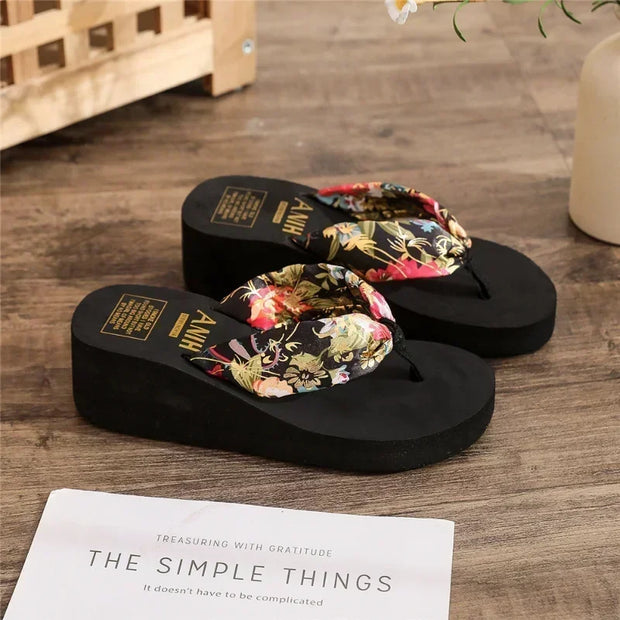 2025 Fashion Women Flip Flops Summer Beach Platform Slippers Casual Outside Wedges Sandals Summer Women Shoes
