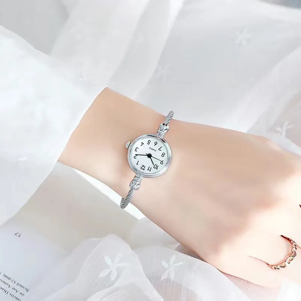 Women’s Luxury Gold Bangle Quartz Watch with Thin Chain